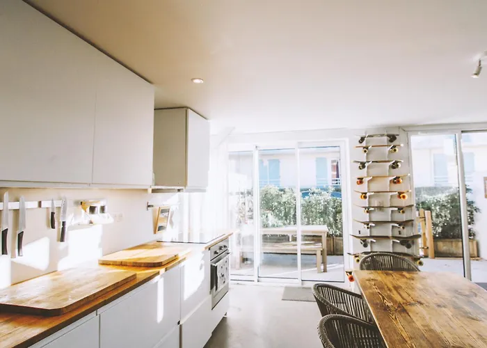 Vandrarhem Koala Surf House, En Bord D'ocean, Planches De Surf Et Skates A Disposition *