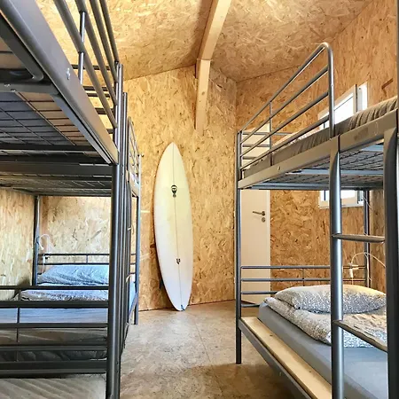 Hostel Koala Surf House, En Bord D'ocean, Planches De Surf Et Skates A Disposition *